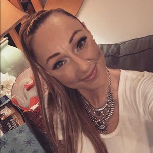 Meet your Posher, Gina